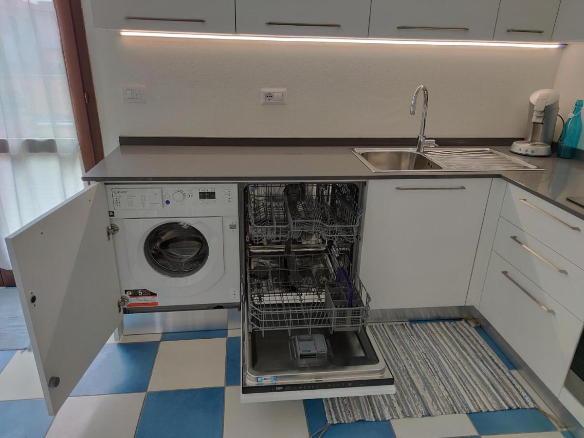 Appartamento L'Azalea - A Due Passi Da Numana Con Grande Terrazzo E Piscina Condominiale Stagionale Sirolo Luaran gambar